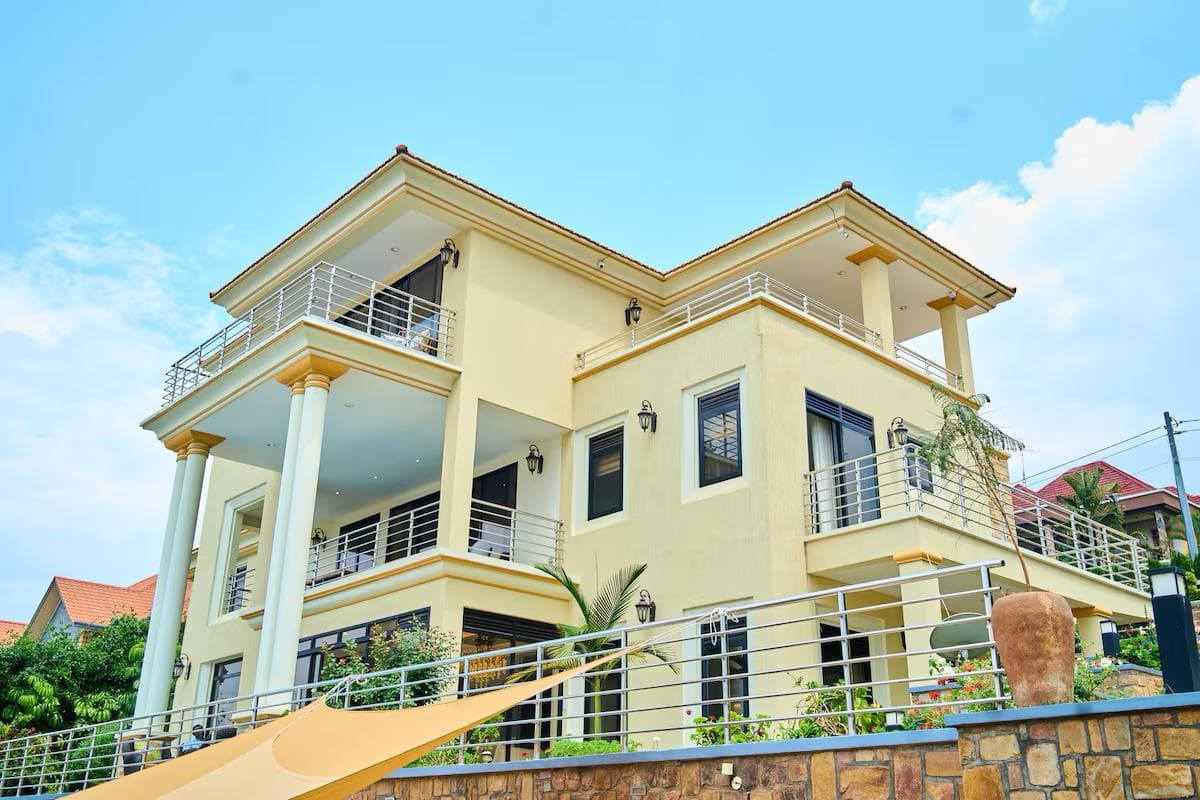 Spacious Villa in Nyarutarama